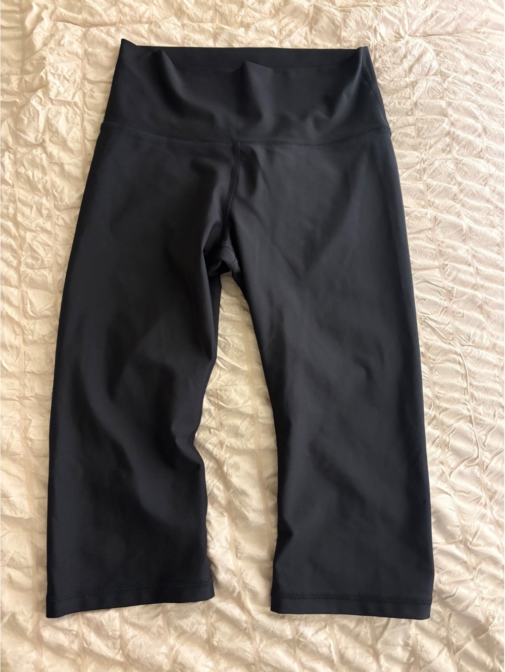Old Navy Black Capri Leggings Size M